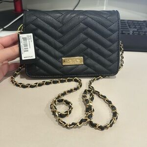 ***NEW WITH TAG*** brand new Bebe crossbody bag / clutch - black with gold chain
